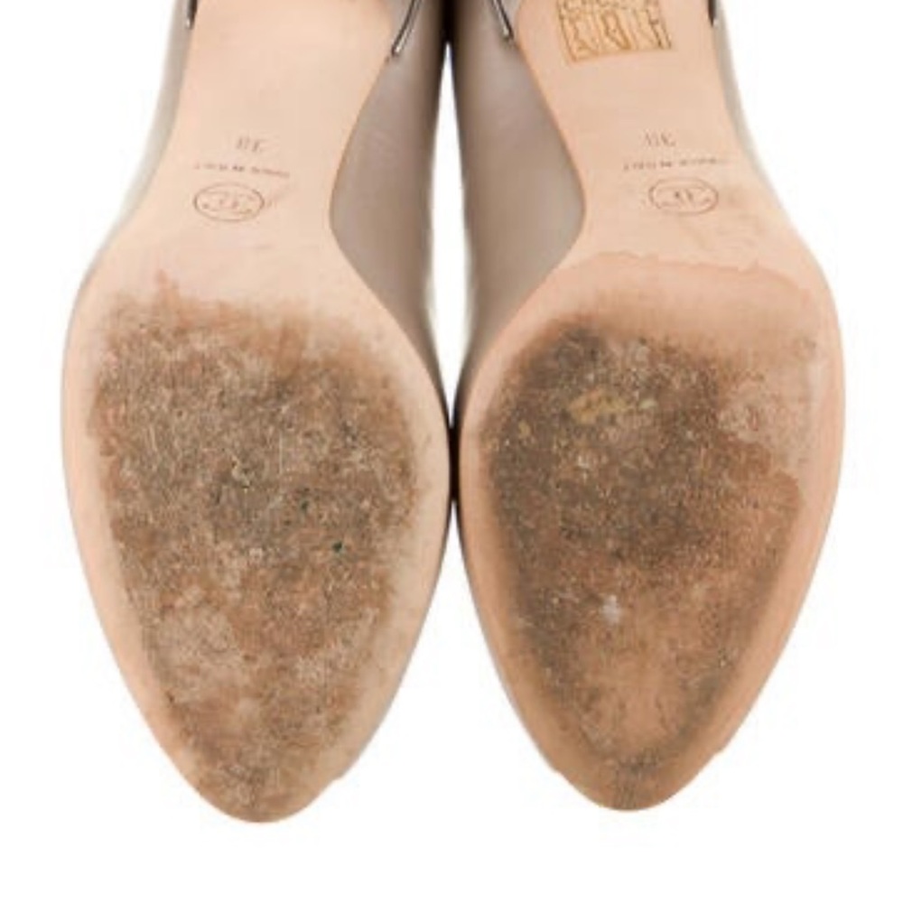 Chanel Interlocking Logo Pumps - Picture 4 of 5